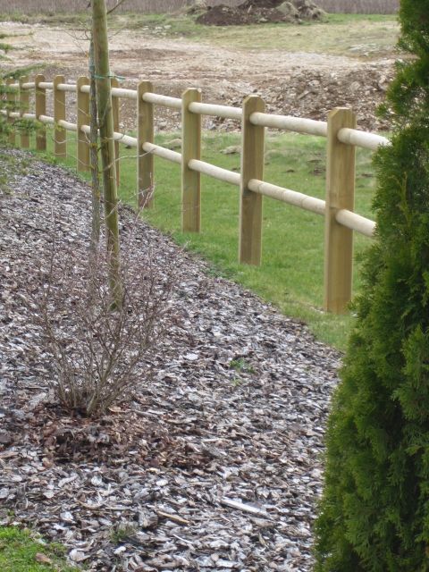 Clôture bois 2 lisses — SNMB Menuiserie Bertin