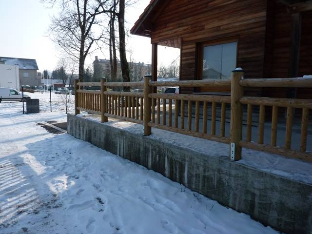 Balustre citadine en garde corps sur dalle : SNMB Menuiserie Bertin