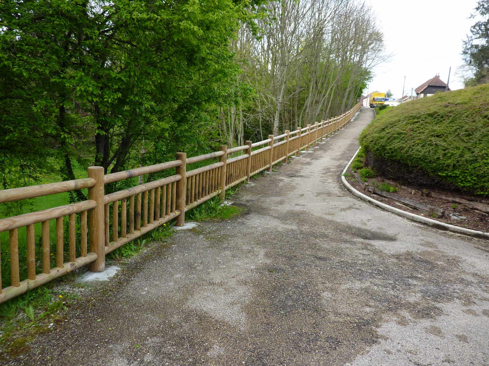 Clôture balustre double citadine — SNMB Menuiserie Bertin