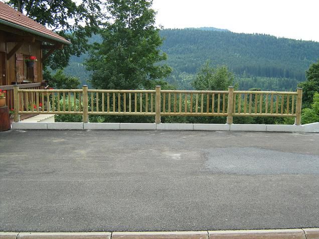 Clôture balustre en bois autoclave classe 4 à Grand'Combe-Châteleu (Doubs) — fabrication française SNMB