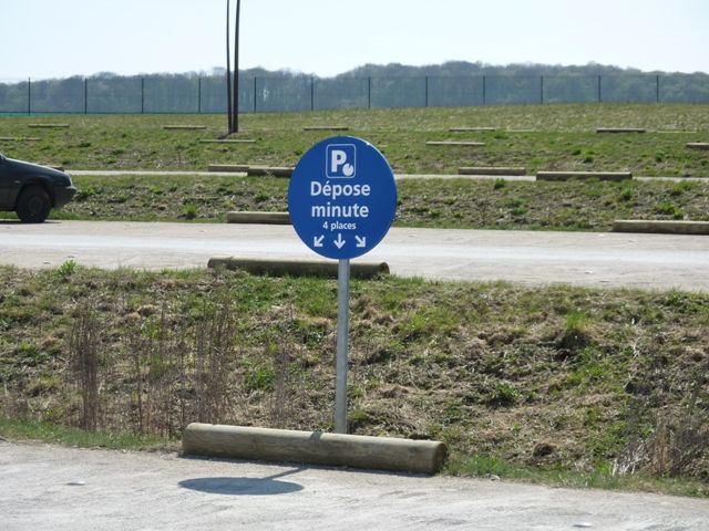 Stop voiture au sol — SNMB Menuiserie Bertin