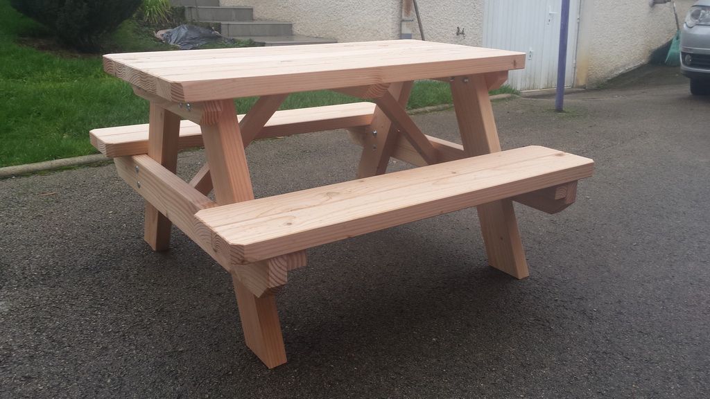 Ensemble bambin table et bancs en bois pour enfants, fabrication française SNMB — bois autoclave classe 4