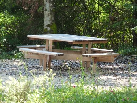 Ensemble convivial — SNMB Menuiserie Bertin