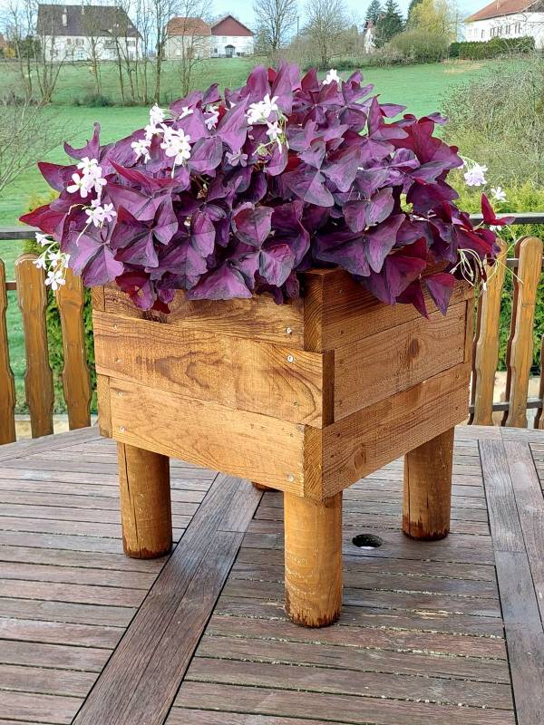 Jardinière bois sur pieds ronds, fabrication française SNMB — bois autoclave classe 4