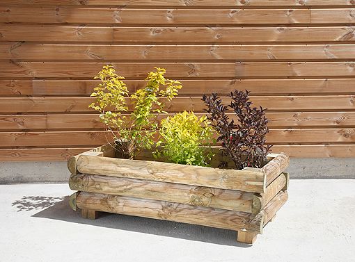 Jardinière en demi rondin — SNMB Menuiserie Bertin