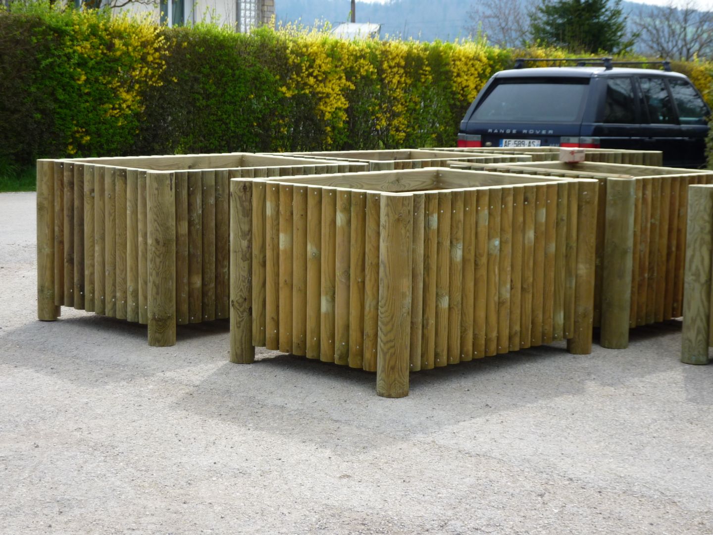 Jardinière rondins verticaux grand model — SNMB Menuiserie Bertin
