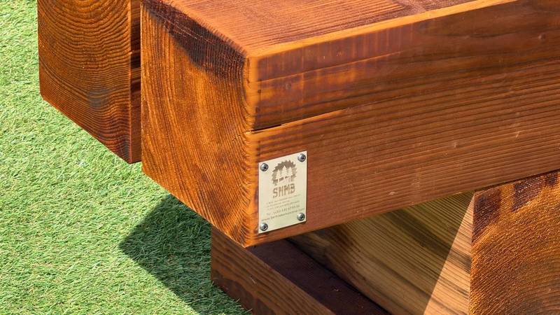 Banc bois plaque inox — SNMB Menuiserie Bertin