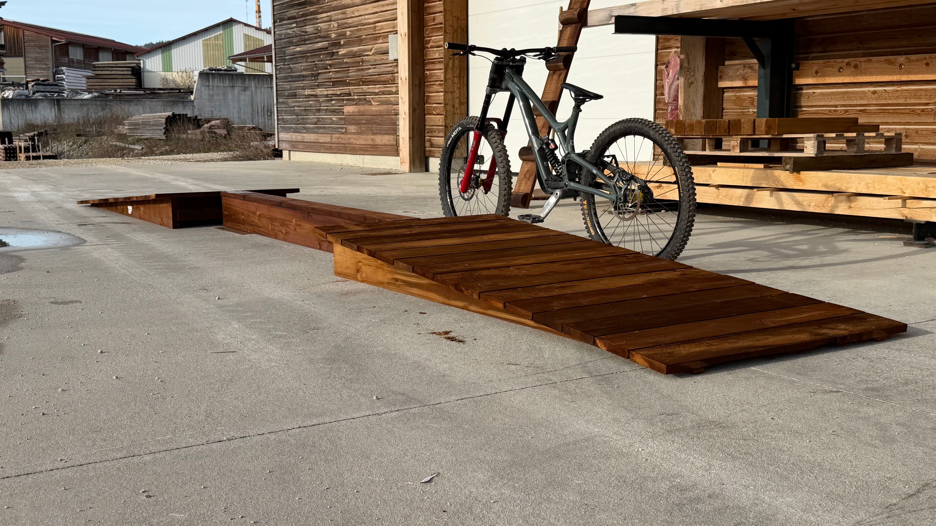 Module VTT en bois pour pumptrack et parcours, fabrication française SNMB — bois autoclave classe 4