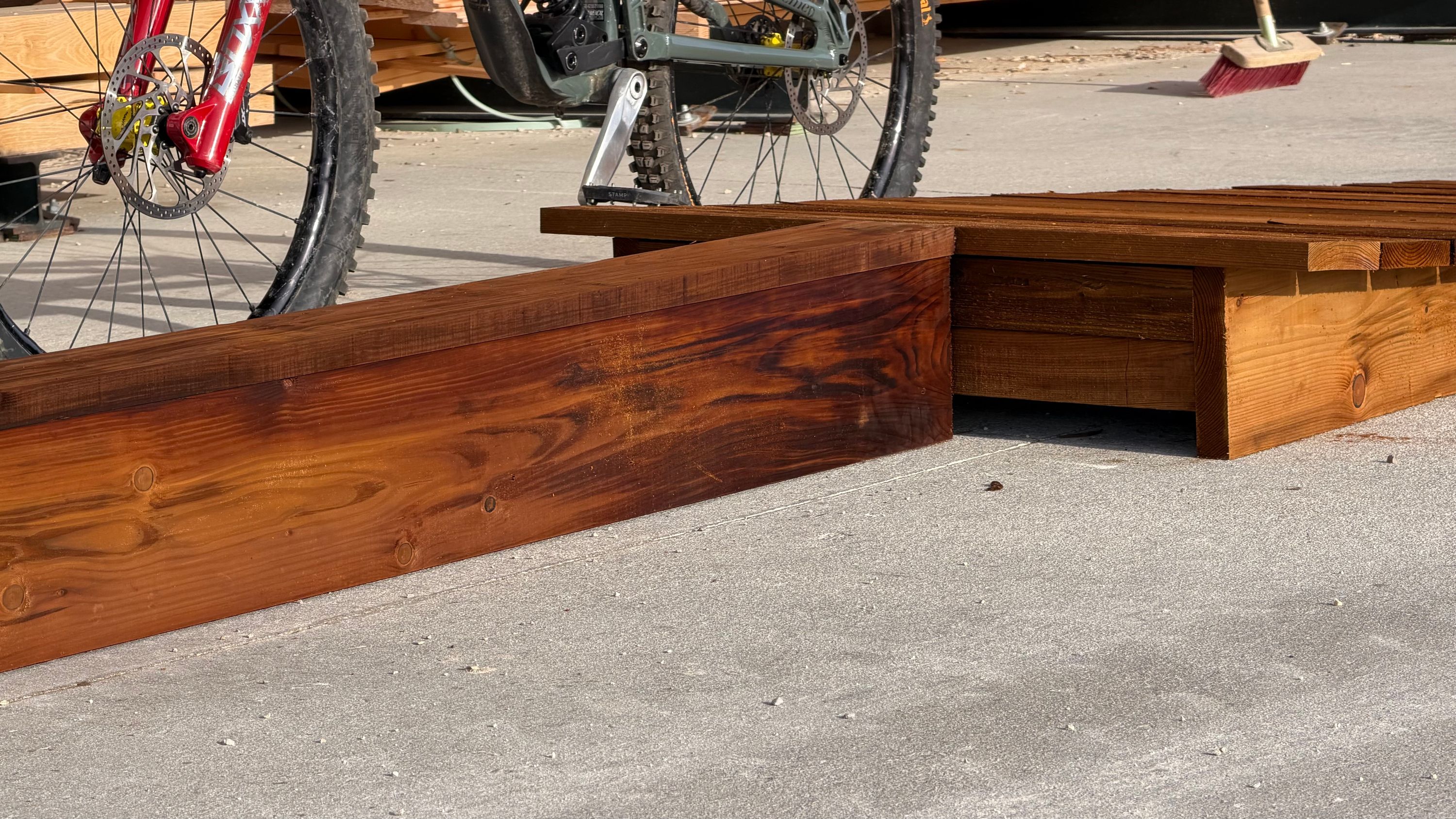 Module VTT en bois pour pumptrack et parcours, fabrication française SNMB — bois autoclave classe 4