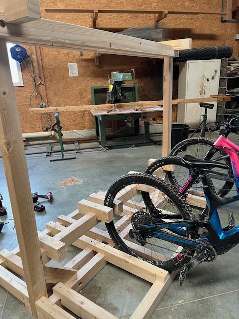 Porte-skis et vélos en madriers de bois, fabrication française SNMB — bois autoclave classe 4