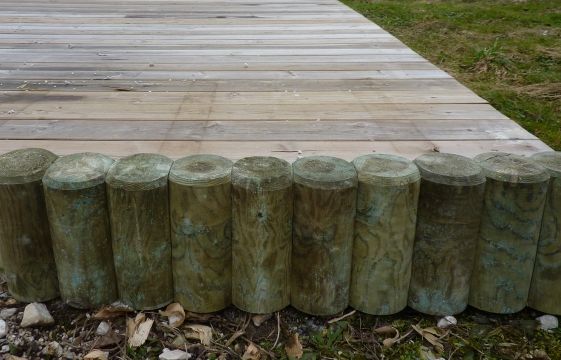 Bordure en rondin — SNMB Menuiserie Bertin
