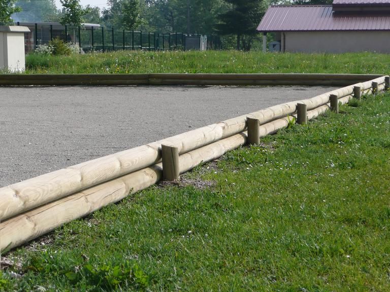 Bordure terrain boule — SNMB Menuiserie Bertin