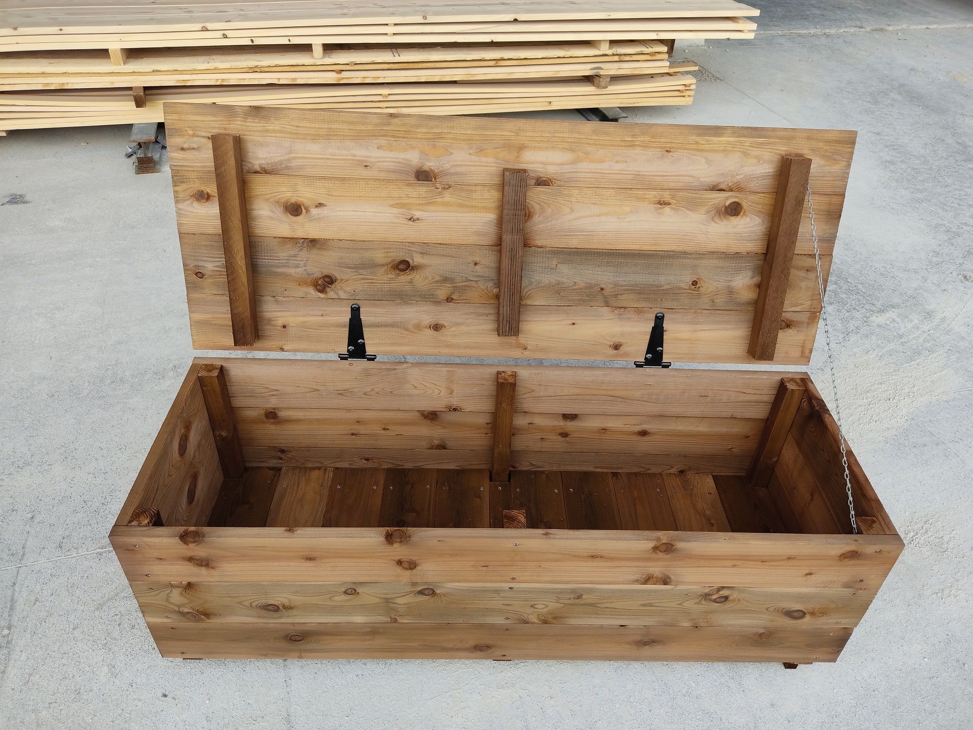 Coffre de rangement extérieur en bois, fabrication française SNMB — bois autoclave classe 4