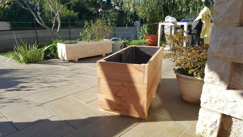 Jardinière en douglas brut — fabrication française SNMB Menuiserie Bertin