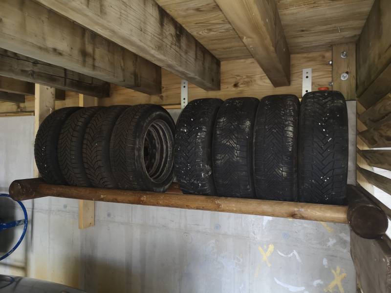 Porte-pneus en bois, fabrication française SNMB — bois autoclave classe 4
