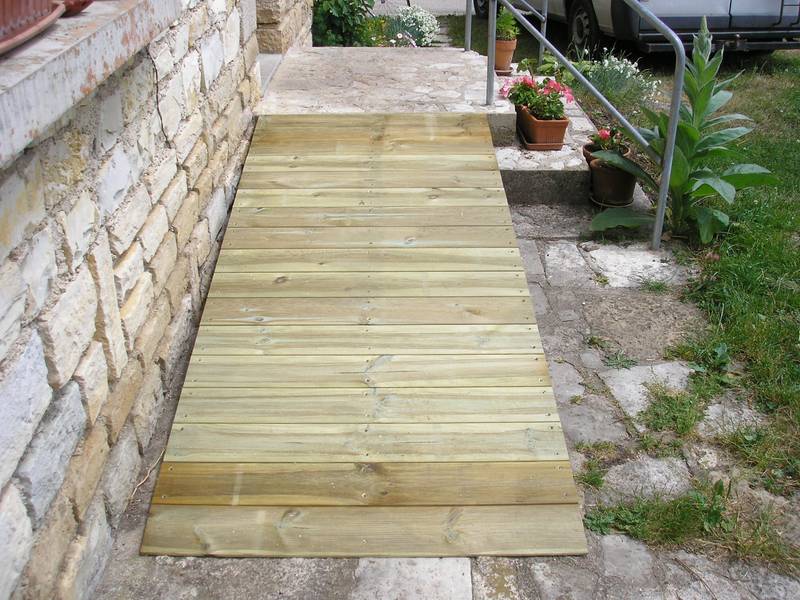 Rampe handicape — SNMB Menuiserie Bertin