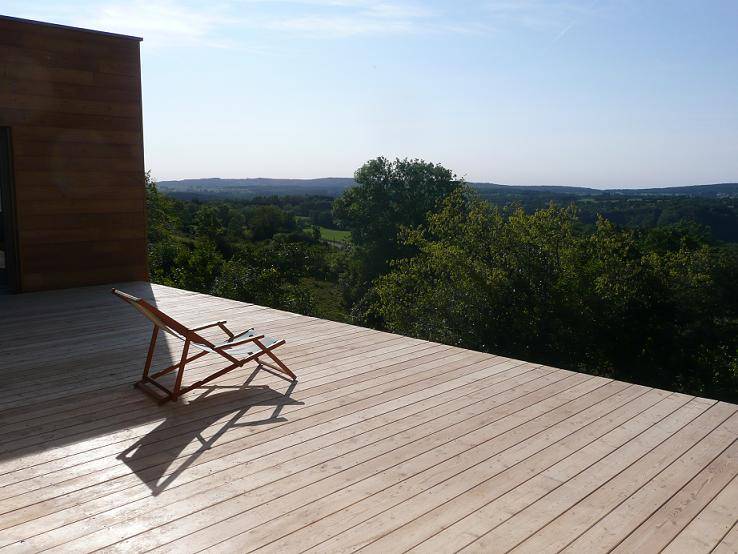Terrasse en mélèze — SNMB Menuiserie Bertin