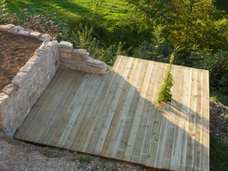 Terrasse en pin autoclave profil anti derapant — SNMB Menuiserie Bertin